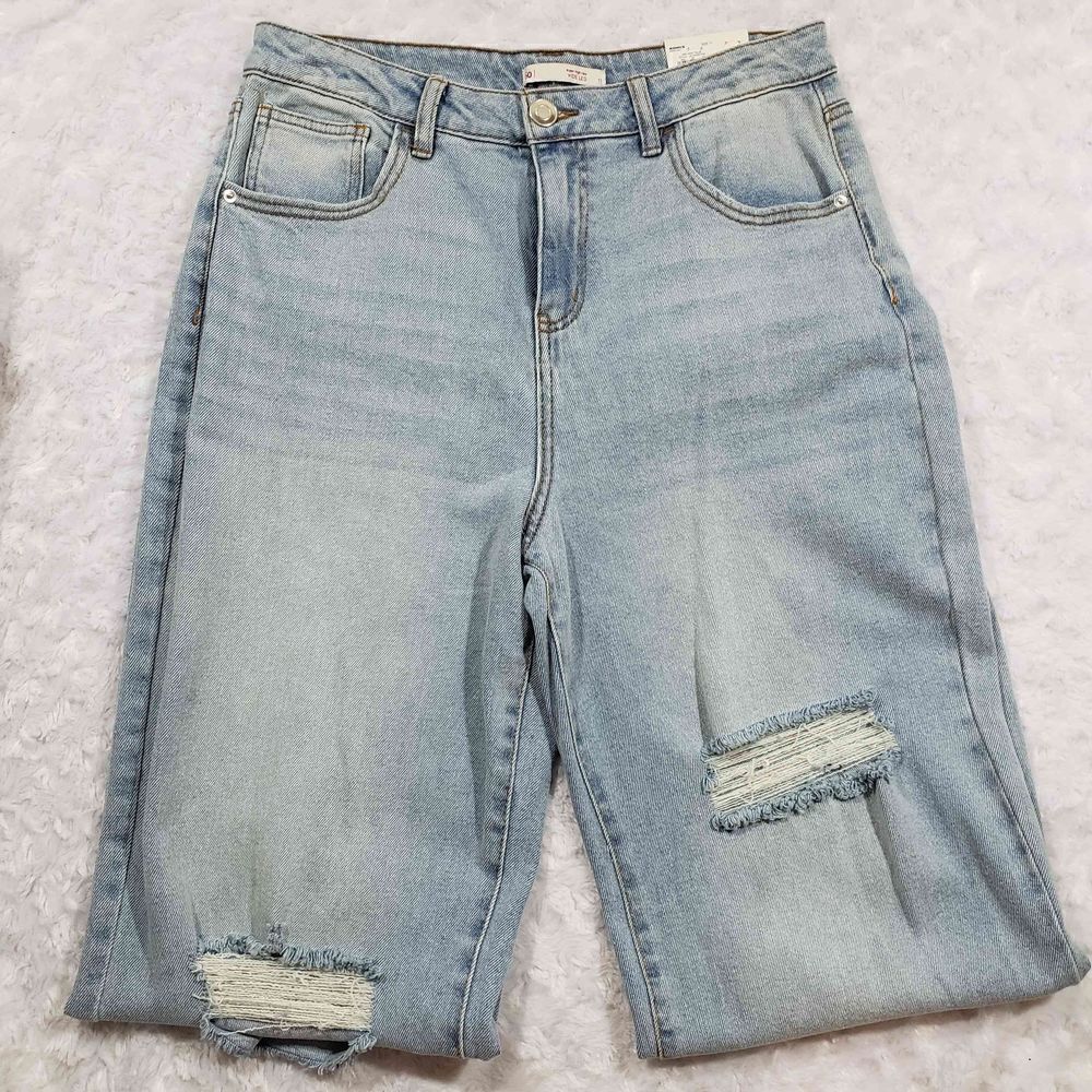 SO High Rise Wide Leg 90s inspired super soft Light Wash jeans Size 11